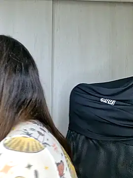 Snapshot of ariel35 chatting on October 2025 07:02:02 PM ariel35 online show from October 2025 07:02:02 PM