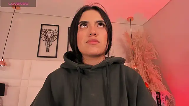 Rebeca jones online show from November 2025 12:38:01 PM