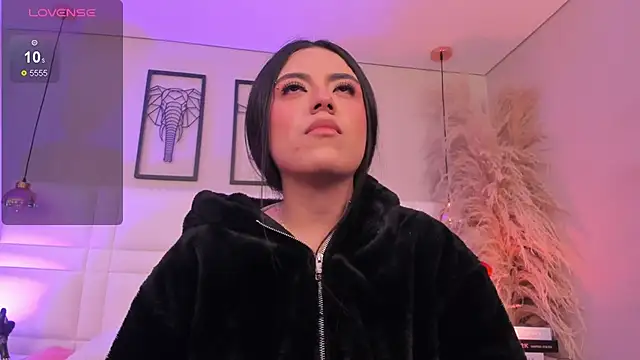 Rebeca jones online show from December 2025 12:10:02 PM