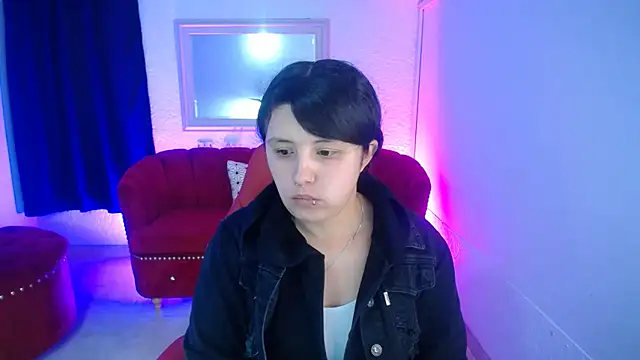 Snapshot of nathaly_low1 chatting on June 2026 11:32:01 AM nathaly low1 online show from June 2026 11:32:01 AM
