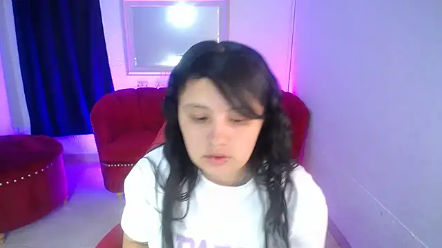 Snapshot of nathaly_low1 chatting on June 2026 12:20:01 PM nathaly low1 online show from June 2026 12:20:01 PM