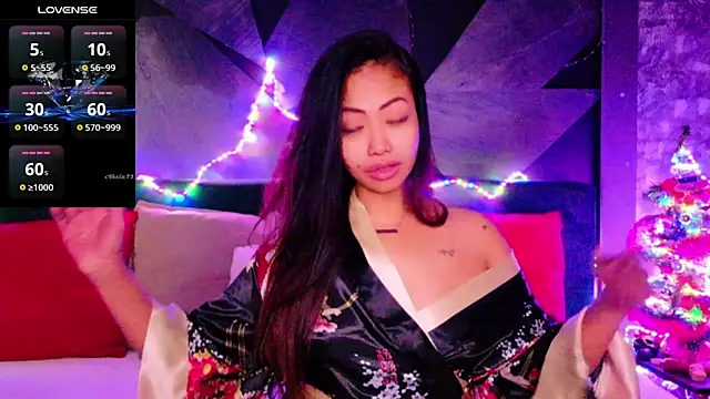 Snapshot of ElyaQuinn chatting on December 2025 08:18:01 AM ElyaQuinn online show from December 2025 08:18:01 AM