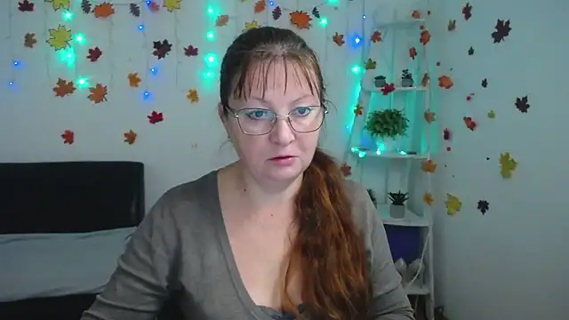 Snapshot of VanessaHotts chatting on November 2025 06:02:02 AM VanessaHotts online show from November 2025 06:02:02 AM