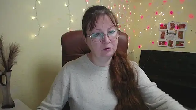 Snapshot of VanessaHotts chatting on November 2025 06:14:01 AM VanessaHotts online show from November 2025 06:14:01 AM