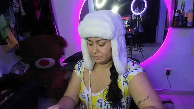 AliceFox Milf online show from April 2026 05:41:02 AM