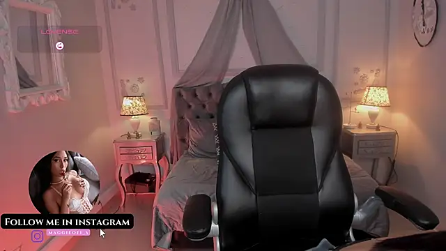 Snapshot of maggietime chatting on March 2025 08:05:02 PM maggietime online show from March 2025 08:05:02 PM