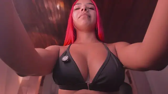 Emmily Savage online show from July 2026 12:01:01 PM