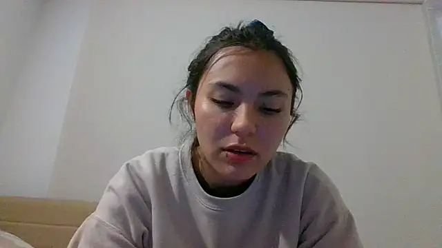 Snapshot of _andygirl chatting on June 2026 12:32:02 AM andygirl online show from June 2026 12:32:02 AM