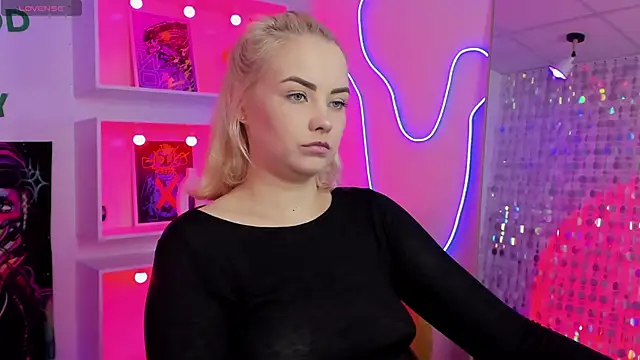 StephanieSweety online show from June 2026 06:24:02 PM