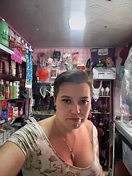 Snapshot of TamySweetness chatting on November 2025 04:09:01 PM TamySweetness online show from November 2025 04:09:01 PM