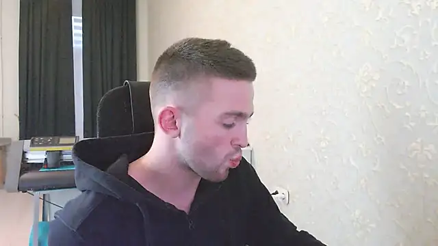 Snapshot of Marselle_Laker chatting on March 2025 03:29:02 PM Marselle Laker online show from March 2025 03:29:02 PM