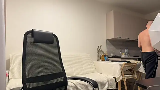 Snapshot of Marselle_Laker chatting on December 2025 02:11:01 PM Marselle Laker online show from December 2025 02:11:01 PM