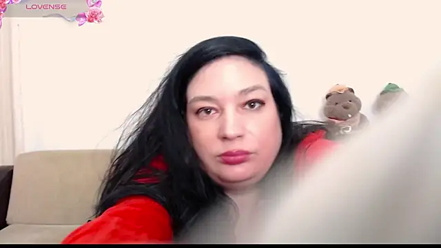 Snapshot of ElenaRose90 chatting on November 2025 08:40:02 PM ElenaRose90 online show from November 2025 08:40:02 PM