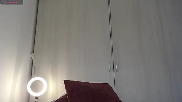 Snapshot of cristal_sexybody chatting on December 2025 08:28:02 PM cristal sexybody online show from December 2025 08:28:02 PM