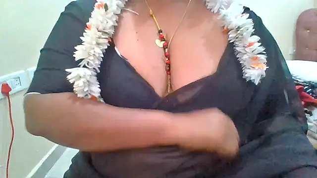 Snapshot of archanatelugu9 chatting on January 2025 03:36:02 AM archanatelugu9 online show from January 2025 03:36:02 AM