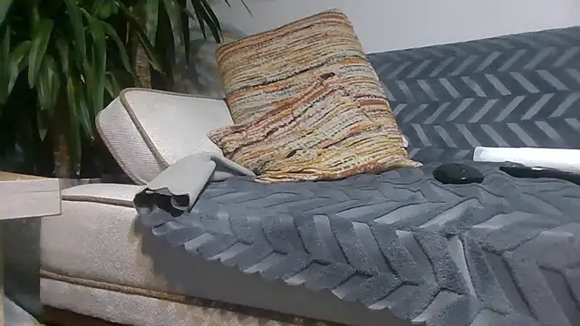 reslerkek31 online show from February 2026 10:17:01 PM