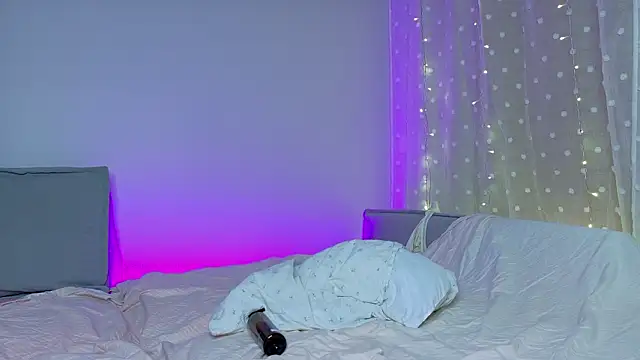 lina stones online show from February 2026 03:40:02 PM