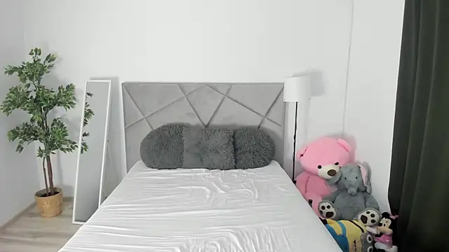 BlueEyesLexy online show from June 2026 05:05:01 AM