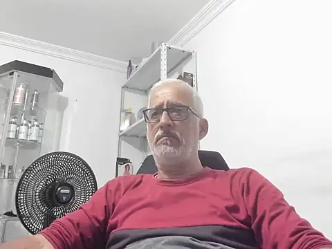 cenizo10124 online show from December 2025 10:26:01 PM