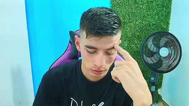 DEIBY BABY online show from February 2025 10:40:02 PM