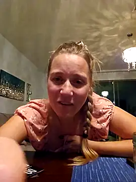 SkyelarSommer online show from October 2025 04:47:01 AM