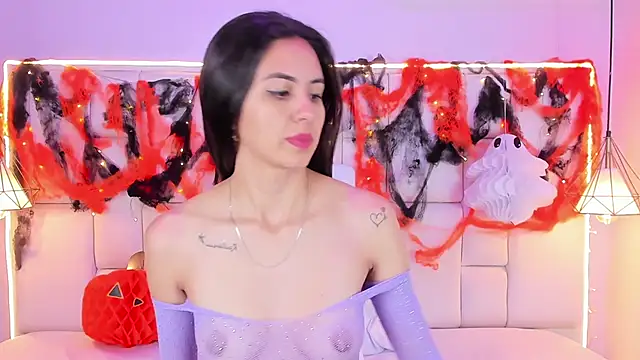 Snapshot of SarahSophia_ chatting on October 2025 11:32:02 AM SarahSophia online show from October 2025 11:32:02 AM