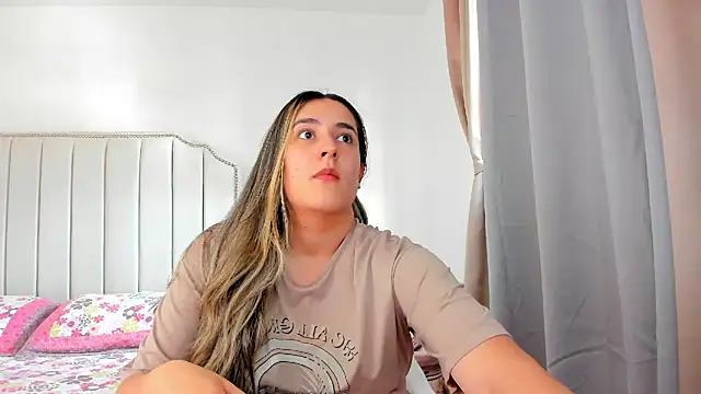 Hanna86 online show from July 2026 07:43:01 PM