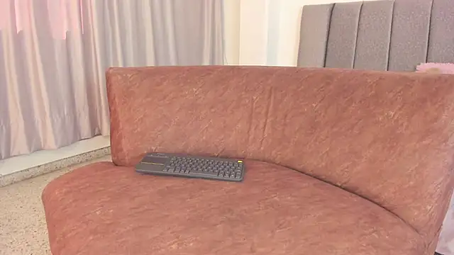 samantha stan online show from April 2026 12:10:01 PM