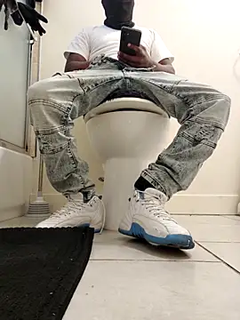 Snapshot of Annonymous607 chatting on October 2025 09:57:01 PM Annonymous607 online show from October 2025 09:57:01 PM