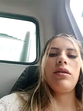 Snapshot of Misscata1106 chatting on October 2025 07:14:01 PM Misscata1106 online show from October 2025 07:14:01 PM