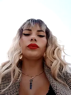 Snapshot of Misscata1106 chatting on December 2025 06:46:02 PM Misscata1106 online show from December 2025 06:46:02 PM