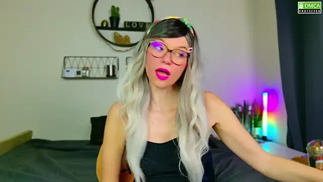 Snapshot of Kittychatte chatting on December 2024 07:38:01 AM Kittychatte online show from December 2024 07:38:01 AM