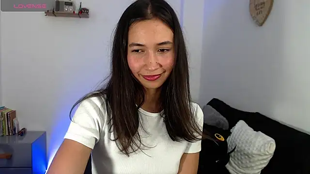 Snapshot of AmarhaRose chatting on December 2024 05:04:01 AM AmarhaRose online show from December 2024 05:04:01 AM