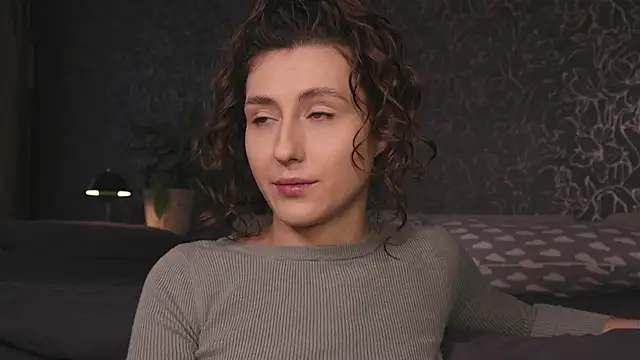 Snapshot of Chill_out_with_Salvia chatting on February 2025 03:19:01 PM Chill out with Salvia online show from February 2025 03:19:01 PM