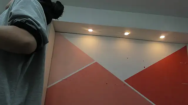 Mhelanny2 online show from September 2025 04:18:01 PM