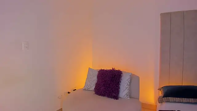 luisah  online show from July 2026 08:22:01 PM