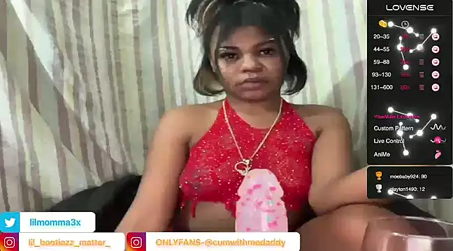 Snapshot of lil_momma420 chatting on January 2025 01:39:01 AM lil momma420 online show from January 2025 01:39:01 AM