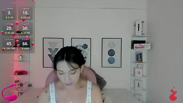 cristal  hot 1 online show from January 2025 04:04:01 AM