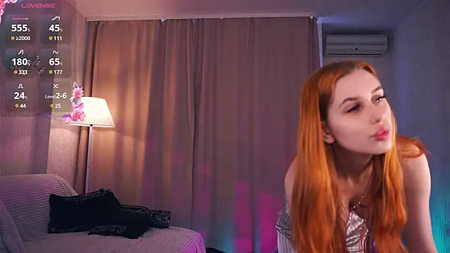 Snapshot of SofyBruno chatting on March 2025 05:24:02 AM SofyBruno online show from March 2025 05:24:02 AM