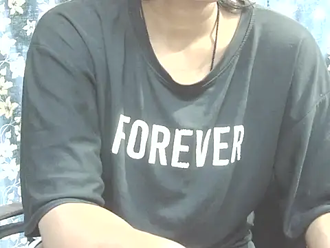 Supriya201 online show from April 2026 03:24:02 PM