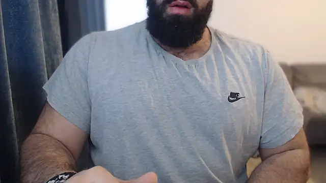 hugemachohandsome online show from November 2025 08:38:01 AM