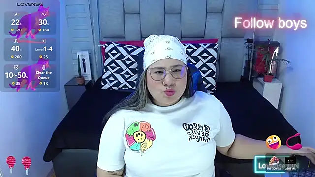 evelin zaens online show from November 2025 04:33:02 AM