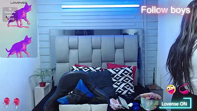 evelin zaens online show from January 2026 04:17:02 AM