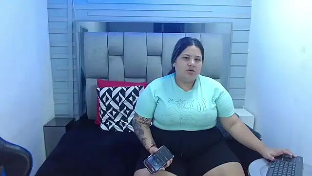 evelin zaens online show from March 2026 03:56:01 AM