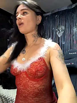 KikiXRed online show from December 2024 06:49:02 PM