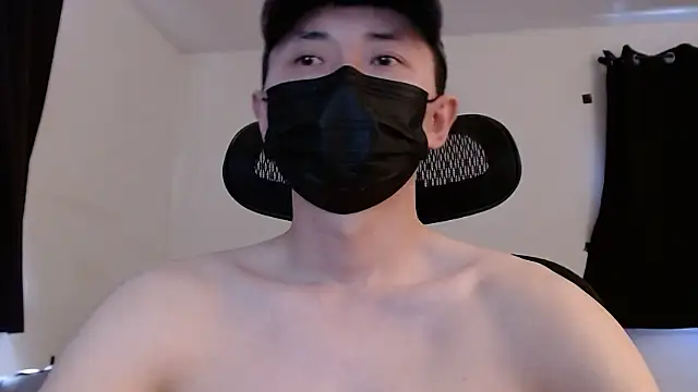 Snapshot of twbobo00715 chatting on February 2025 05:35:01 PM twbobo00715 online show from February 2025 05:35:01 PM