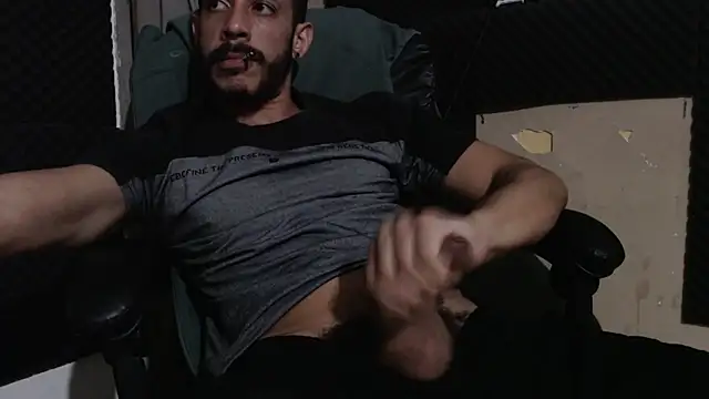 MachoScorpionCaralho online show from April 2026 12:56:01 AM