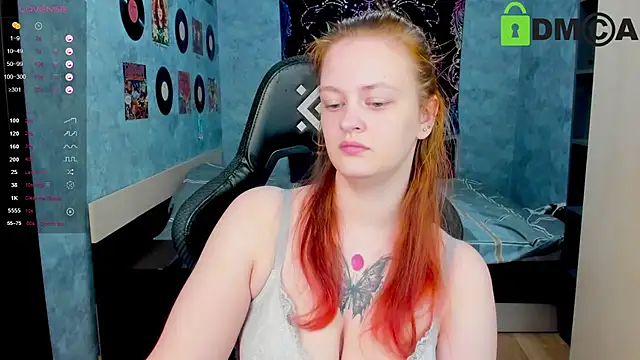 Snapshot of madness_lia chatting on March 2025 08:37:02 AM madness lia online show from March 2025 08:37:02 AM