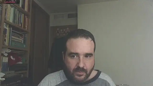 curiosillo83 online show from March 2025 05:21:01 PM