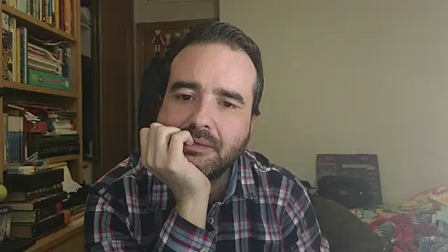 curiosillo83 online show from February 2026 03:19:02 PM